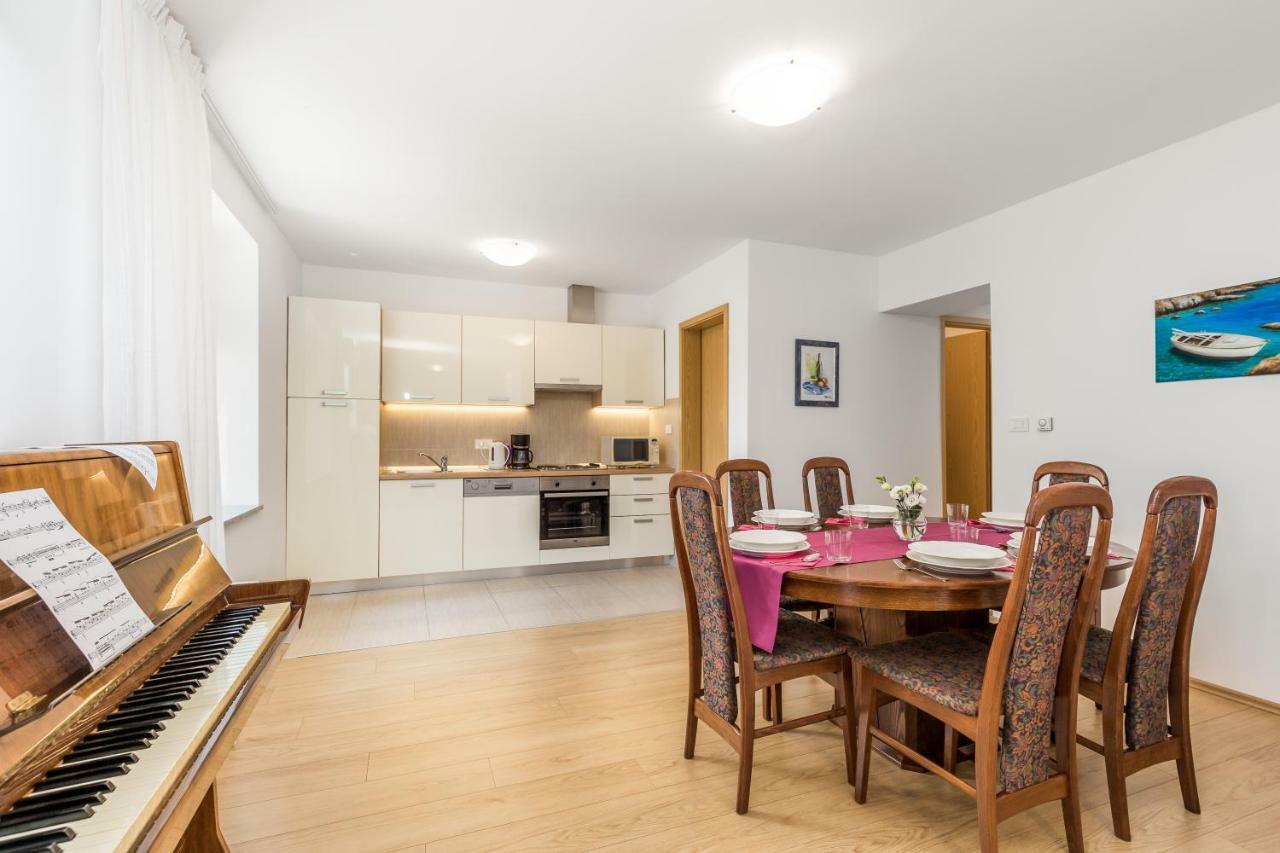 Apartment Piano Rijeka Extérieur photo